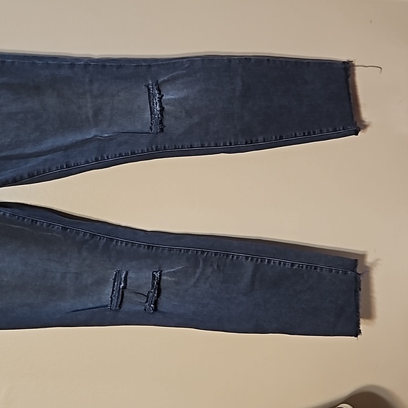JBrand Crop Jeans - Picture 3 of 13